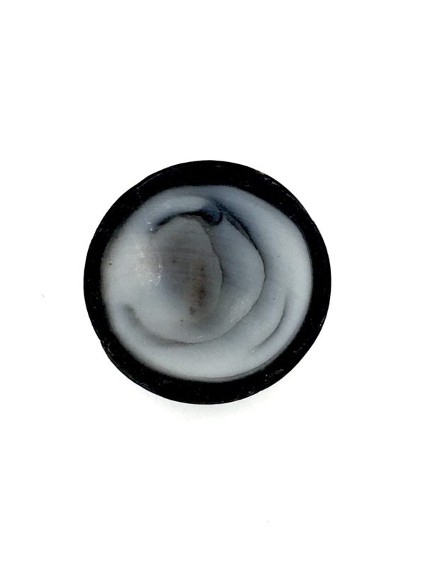 Jabón Facial; Carbón Activado, Exfoliante de Karité, Tea Tree. - Imagen 3